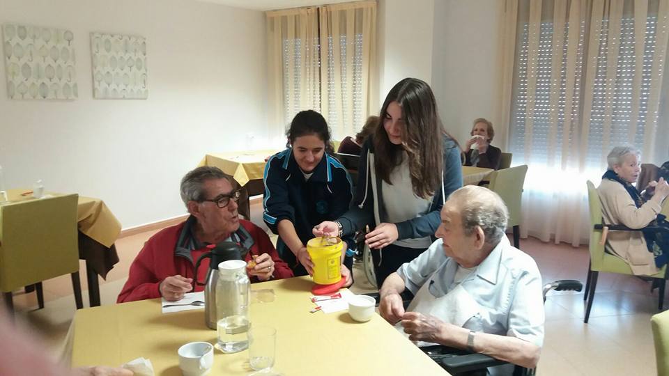 Convivencia de 4 ESO en la Residencia de ancianos COMSER00