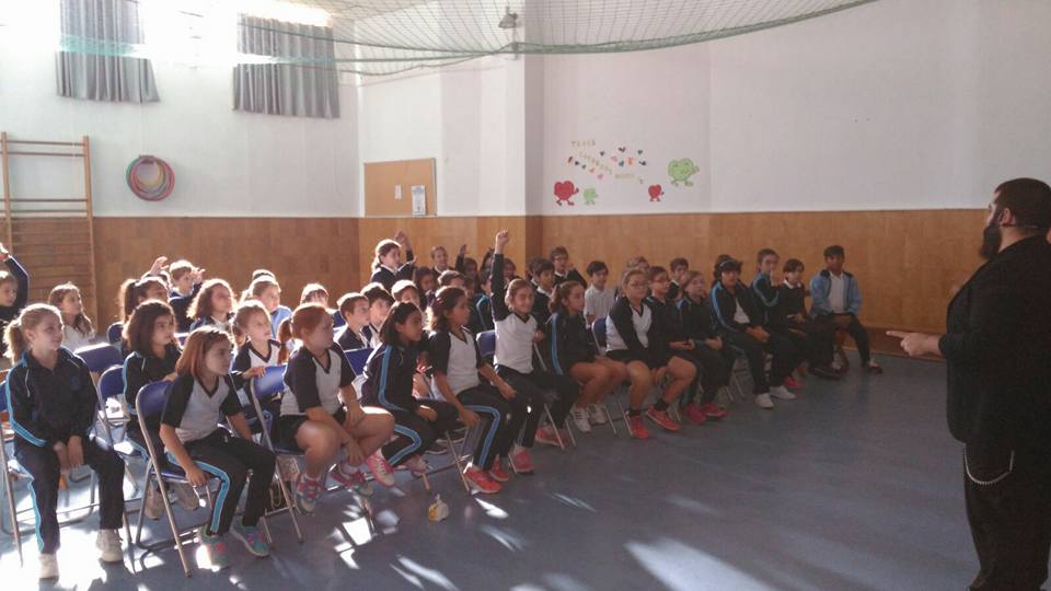 Ls alumns de 4 y 5 han disfrutado con la MAGIA de Trevelan01